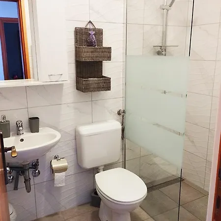 With A Parking Space Supetarska Draga - Gonar, Rab - 22586 Apartment Rab Town
